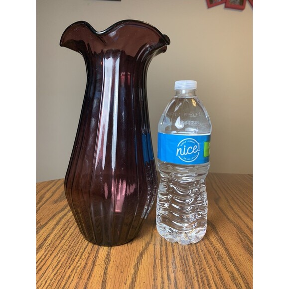 Purple Amethyst Glass Ribbed Vase 10” Tall 5” Wide Flower Pot Planter Beautiful - Picture 2 of 6